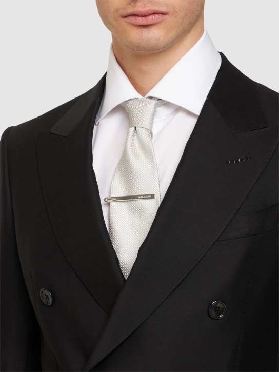 Ferragamo: Ferma cravatta con logo - men_1 | Luisa Via Roma