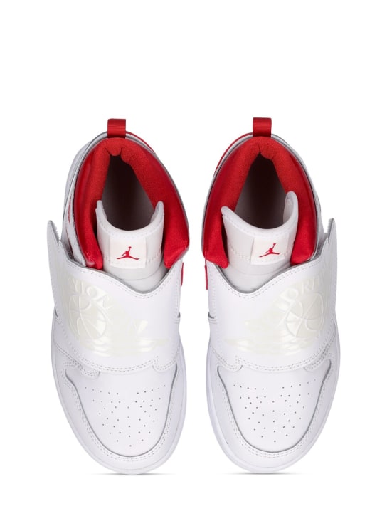 Nike: Sneakers "Sky Jordan 1" - White/Summit Wh - kids-boys_1 | Luisa Via Roma