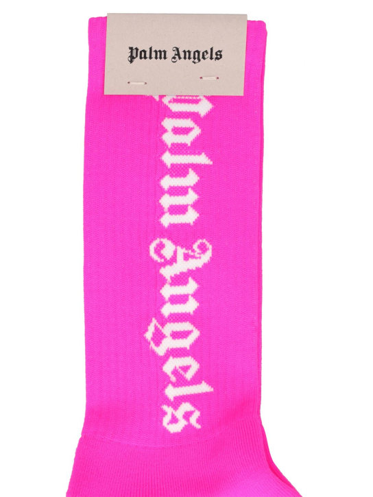 Palm Angels: Classic logo cotton socks - Fuchsia - women_1 | Luisa Via Roma