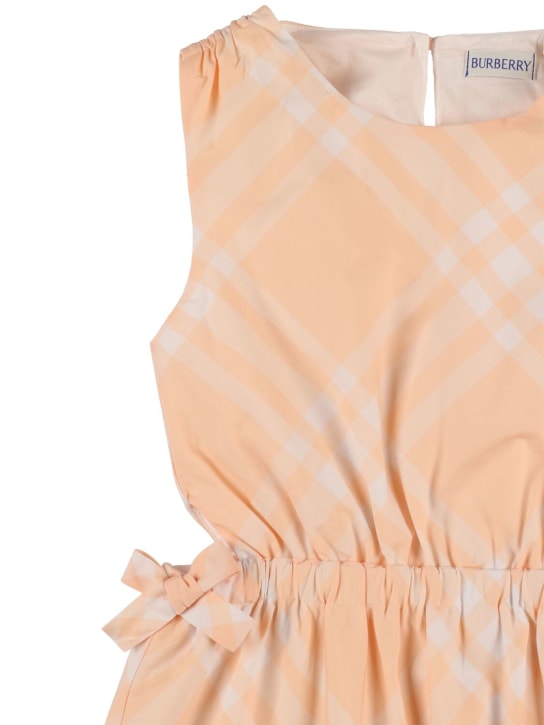 Burberry: Robe sans manches en coton à carreaux - Orange/Blanc - kids-girls_1 | Luisa Via Roma