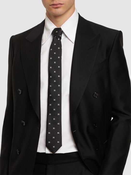 Dolce&Gabbana: Jacquard logo silk tie - Siyah/Beyaz - men_1 | Luisa Via Roma