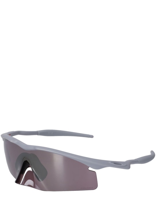 Oakley: 13.11 mask sunglasses - men_1 | Luisa Via Roma