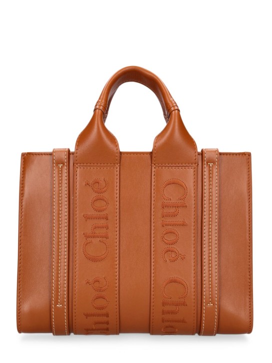 Chloé: Small Woody leather tote bag - Karamel - women_0 | Luisa Via Roma