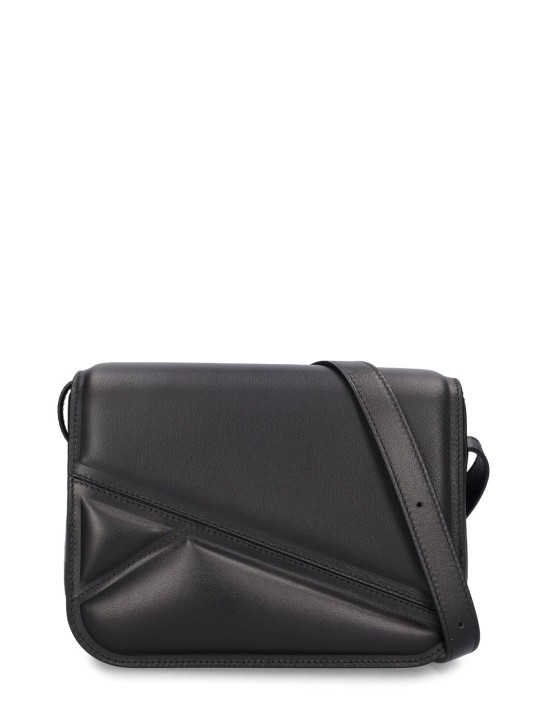 Wandler: Medium Oscar Trunk leather shoulder bag - Siyah - women_0 | Luisa Via Roma