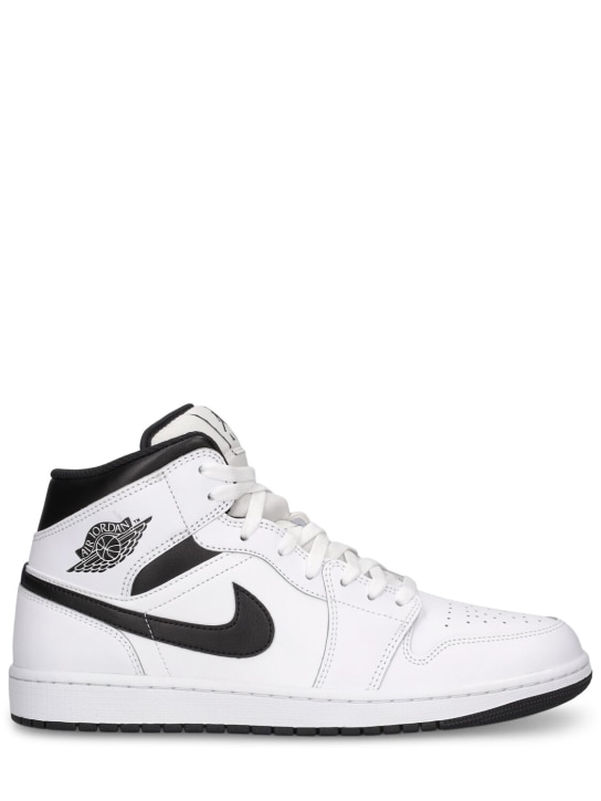 Nike: Sneakers mi-hautes Air Jordan 1 - White/Black - men_0 | Luisa Via Roma