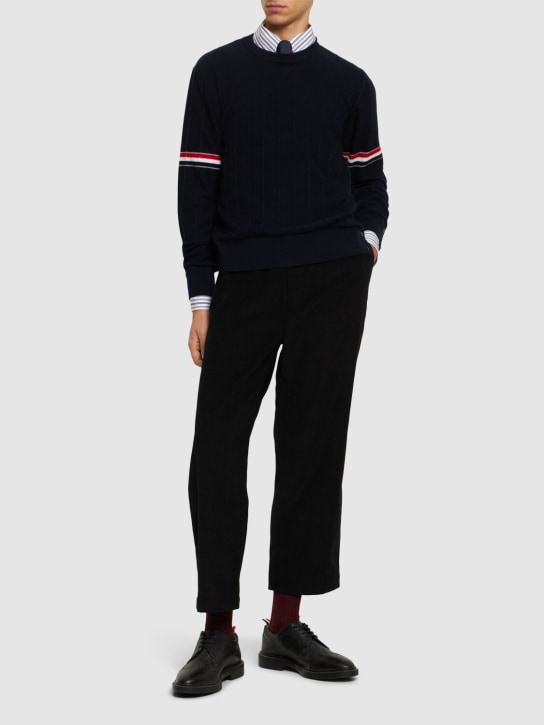 Thom Browne: Maglia girocollo relaxed fit in lana a costine - Navy - men_1 | Luisa Via Roma
