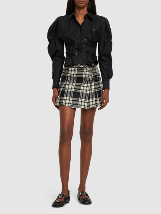 Vivienne Westwood: Gexy fitted cotton lace-up shirt - Siyah - women_1 | Luisa Via Roma