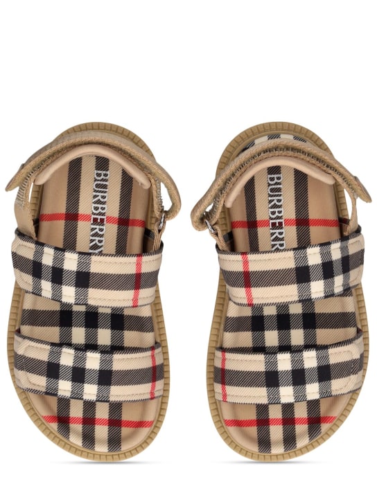 burberry sandales