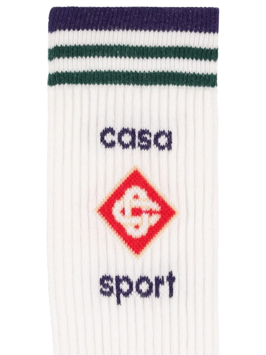 Casablanca: Casa Sport 코튼 혼방 쇼츠 양말 - 화이트/레드 - men_1 | Luisa Via Roma