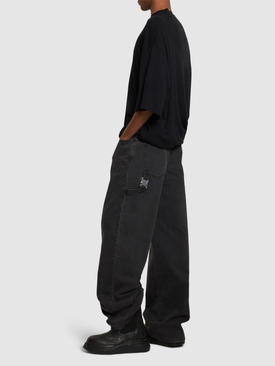 1017 Alyx 9sm: Wide denim jeans w/buckle - Siyah - men_1 | Luisa Via Roma