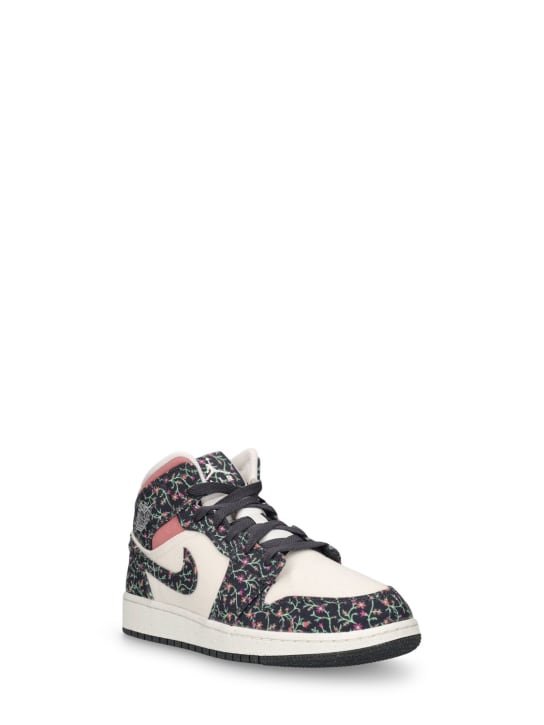 Nike: Air Jordan 1 Mid SE sneakers - kids-girls_1 | Luisa Via Roma