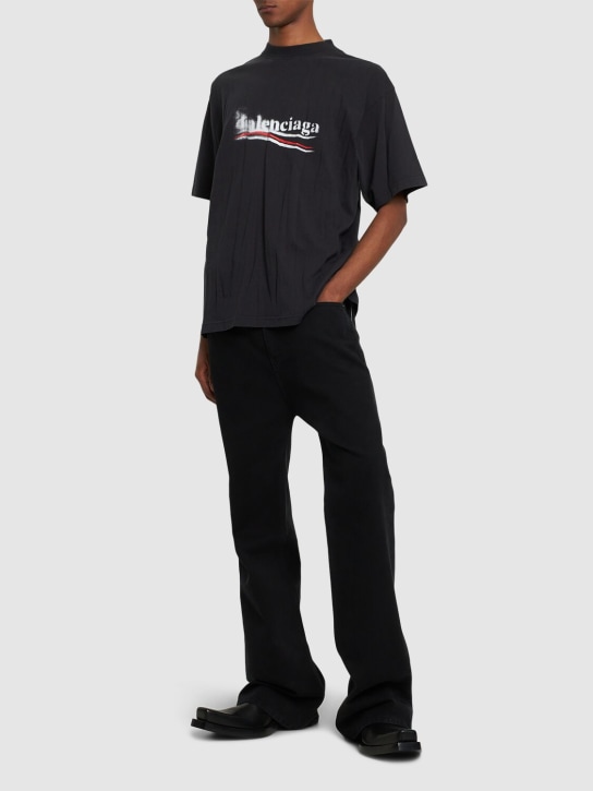 Balenciaga: T-Shirt aus Baumwolle mit Political-Logodruck - Schwarz Verblas - men_1 | Luisa Via Roma