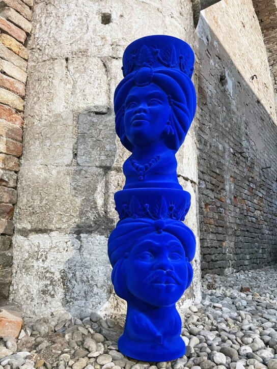 Millesimi Design: La Mora soft blue pouf - Blau - ecraft_1 | Luisa Via Roma