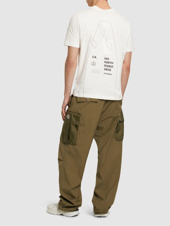 Moncler: Printed cotton t-shirt - ホワイト - men_1 | Luisa Via Roma