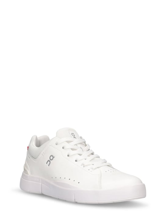 On: The Roger Advantage sneakers - White/Undyed - men_2 | Luisa Via Roma