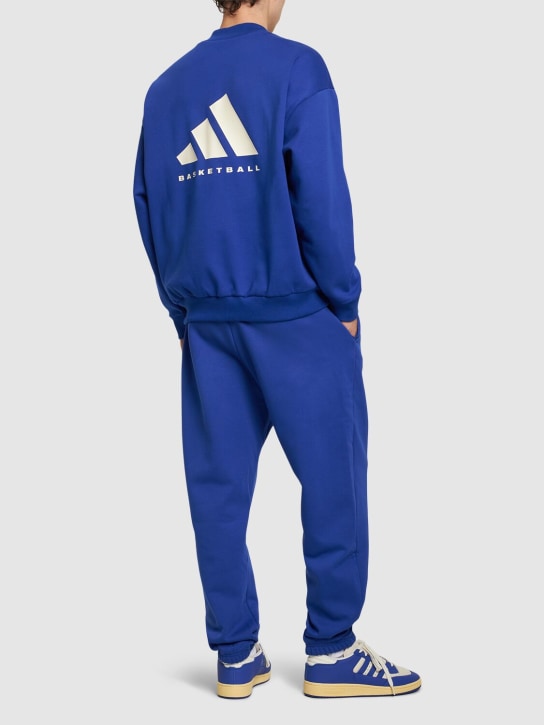 adidas Originals: Sweat-shirt One Fleece Basketball - Bleu - men_1 | Luisa Via Roma