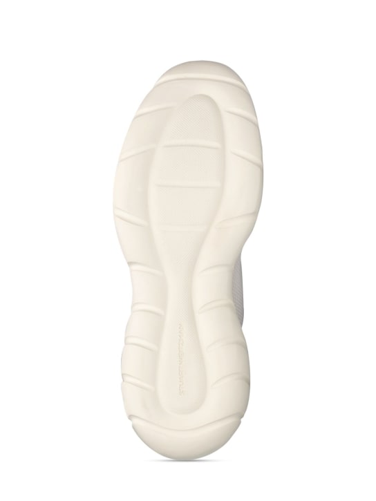 Stuart Weitzman: 5050科技织物&皮革运动鞋 - 白色 - women_4 | Luisa Via Roma