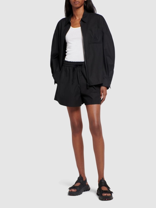 Moncler: Shorts in cotone - Nero - women_1 | Luisa Via Roma