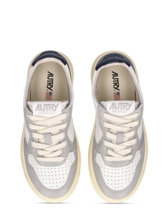 Autry: Medalist low lace-up sneakers - Multicolor - kids-boys_1 | Luisa Via Roma