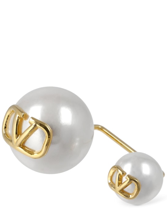 Valentino Garavani: V Logo Signature faux pearl brooch - Gold/Cream - women_0 | Luisa Via Roma