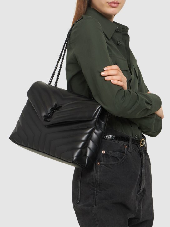 Saint Laurent: Medium Loulou Y-quilted leather bag - Siyah - women_1 | Luisa Via Roma