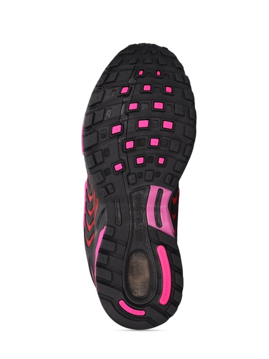 Nike: Air Pegasus 2K5 sneakers - Black - men_3 | Luisa Via Roma