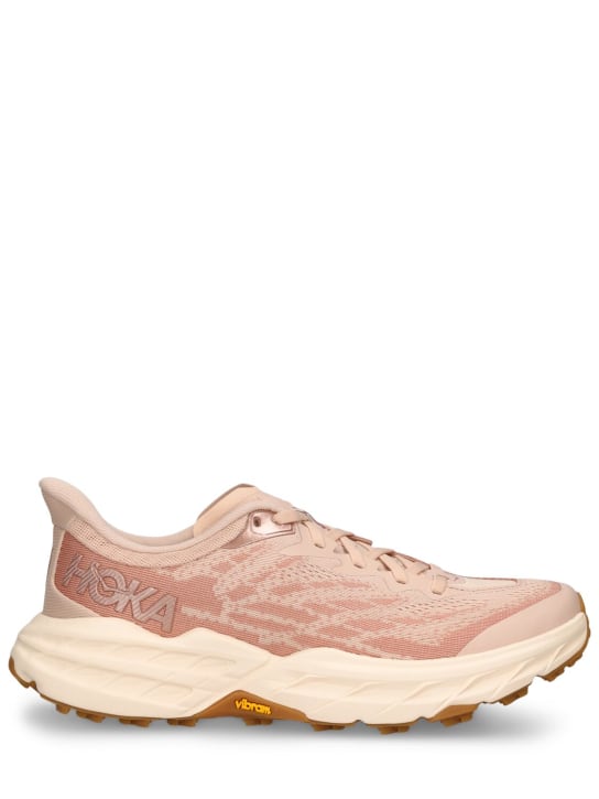 Hoka: Sneakers Speedgoat 5 - Cream/Sandstone - women_0 | Luisa Via Roma