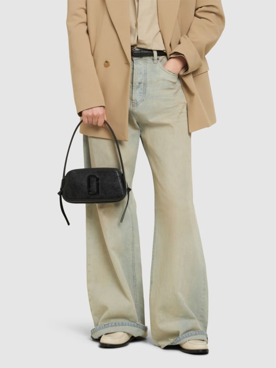 Marc Jacobs: The Slingshot leather shoulder bag - Siyah - women_1 | Luisa Via Roma