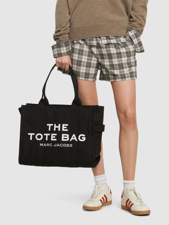 Marc Jacobs: The Large Tote cotton bag - Black - women_1 | Luisa Via Roma