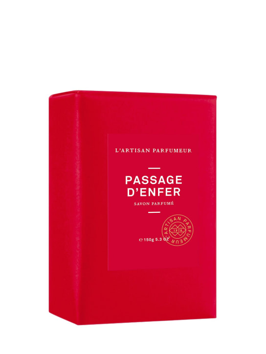 L'artisan Parfumeur: 150gr Passage D'Enfer soap bar - White - beauty-men_0 | Luisa Via Roma