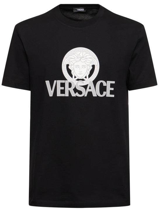 Versace: Versace 로고 코튼 저지 티셔츠 - 블랙 - men_0 | Luisa Via Roma