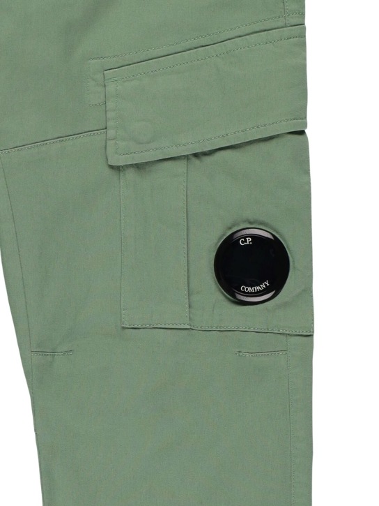 C.P. Company: Stretch cotton gabardine cargo pants - Dark Green - kids-boys_1 | Luisa Via Roma