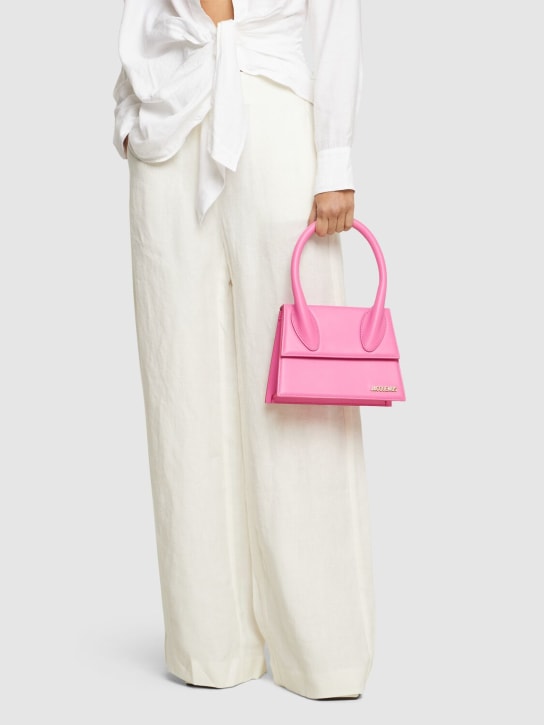 Jacquemus: Le Grand Chiquito smooth leather bag - Neon Pink - women_1 | Luisa Via Roma