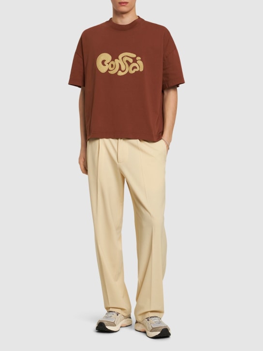 Bonsai: 로고 자수 오버사이즈 코튼 티셔츠 - 브라운 - men_1 | Luisa Via Roma