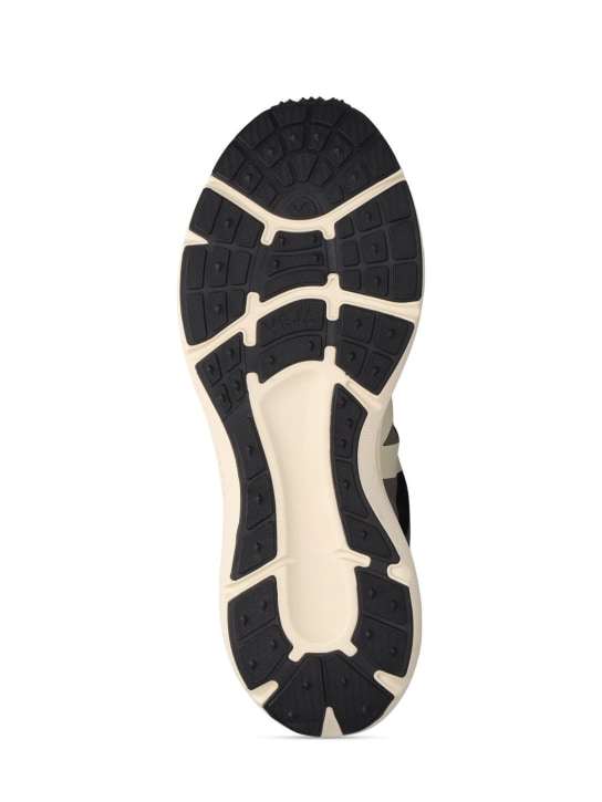 Veja: Condor 3 sneakers - Black - men_5 | Luisa Via Roma