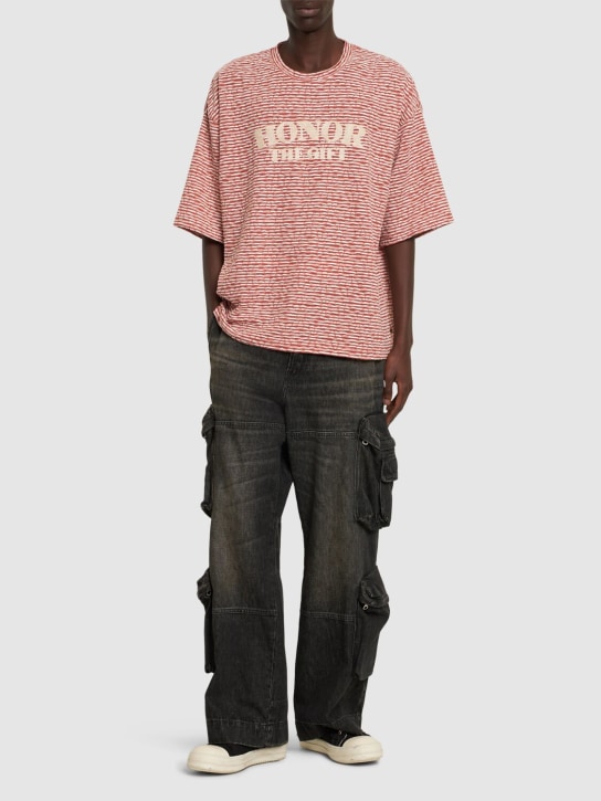 Honor the Gift: A-Spring条纹boxy版型T恤 - 砖红色 - men_1 | Luisa Via Roma