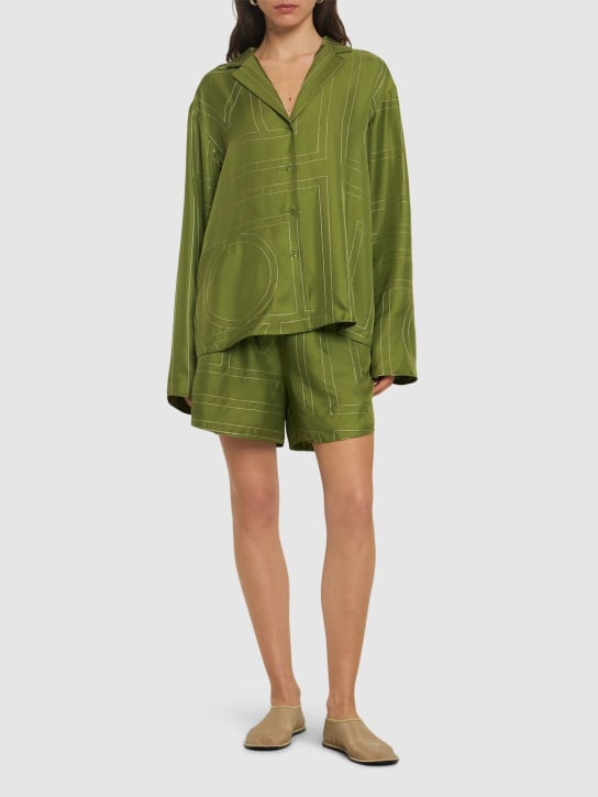 Toteme: Monogram silk pajama top - Green - women_1 | Luisa Via Roma