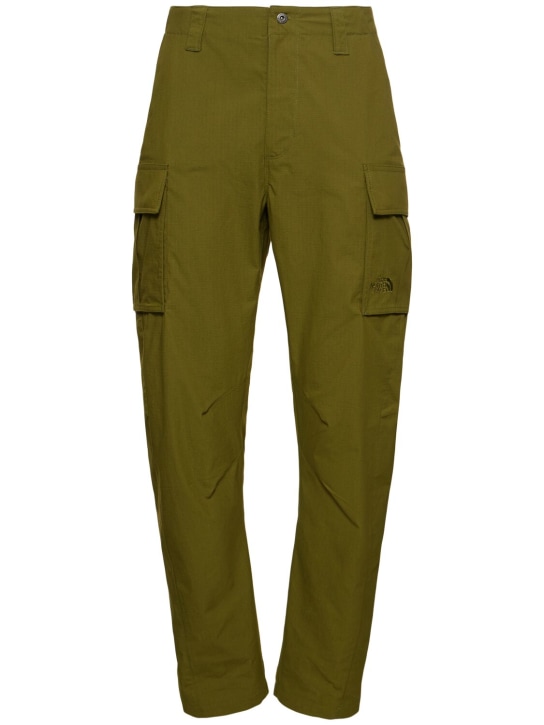 The North Face: Pantalones cargo - Forest Olive - men_0 | Luisa Via Roma