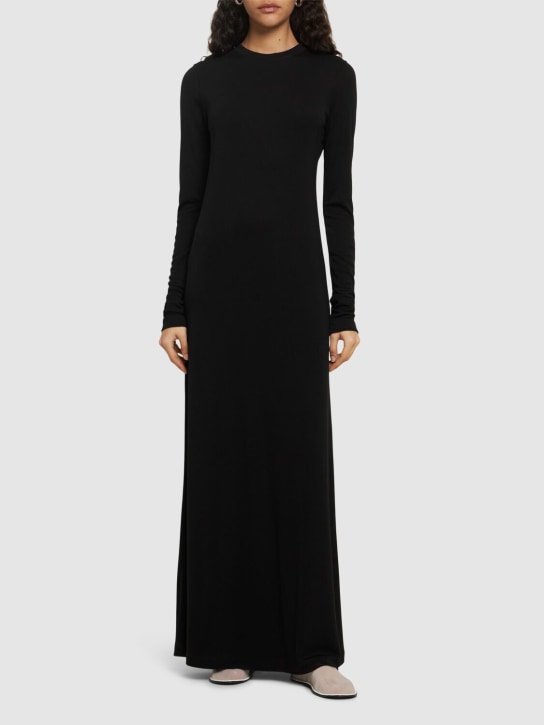 Toteme: 大廓型科技织物平纹针织长款连衣裙 - 黑色 - women_1 | Luisa Via Roma