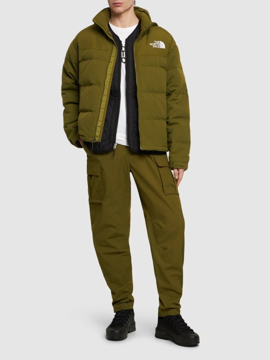 The North Face: Pantalones cargo - Forest Olive - men_1 | Luisa Via Roma