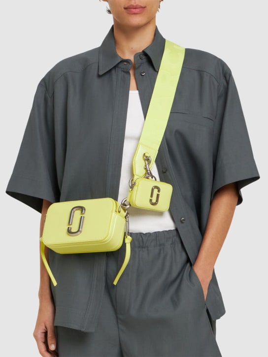Marc Jacobs: The Snapshot leather shoulder bag - Limoncello - women_1 | Luisa Via Roma