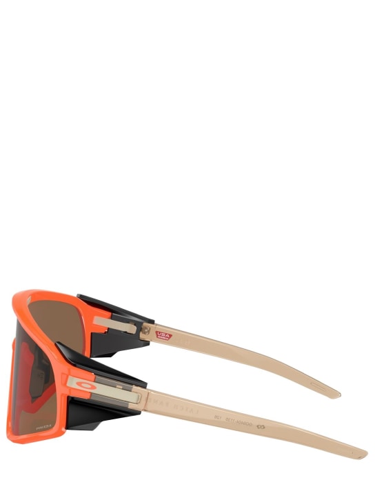 Oakley: Latch TM Panel Mask sunglasses - men_6 | Luisa Via Roma