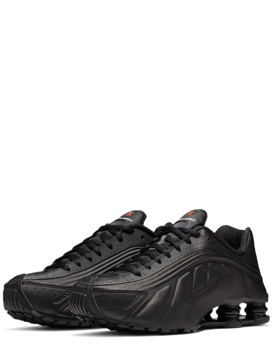 Nike: Sneakers "Shox R4" - Black/Black-bla - women_1 | Luisa Via Roma