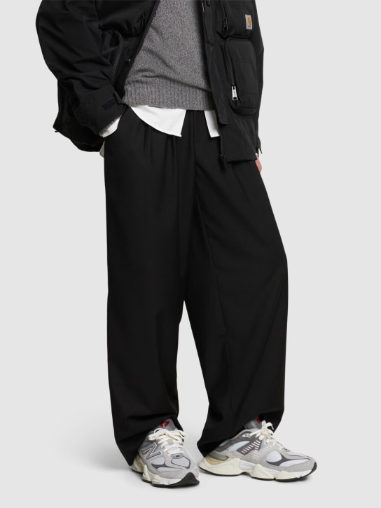 New Balance: 9060 sneakers - men_1 | Luisa Via Roma