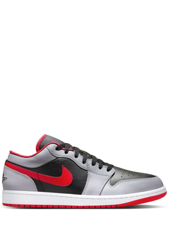 Nike: Sneakers bajas Air Jordan 1 - Black/Fire Red - men_0 | Luisa Via Roma