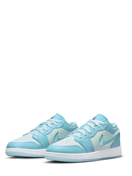 Nike: Sneakers bajas Air Jordan 1 - Aquarius Blue - kids-boys_1 | Luisa Via Roma