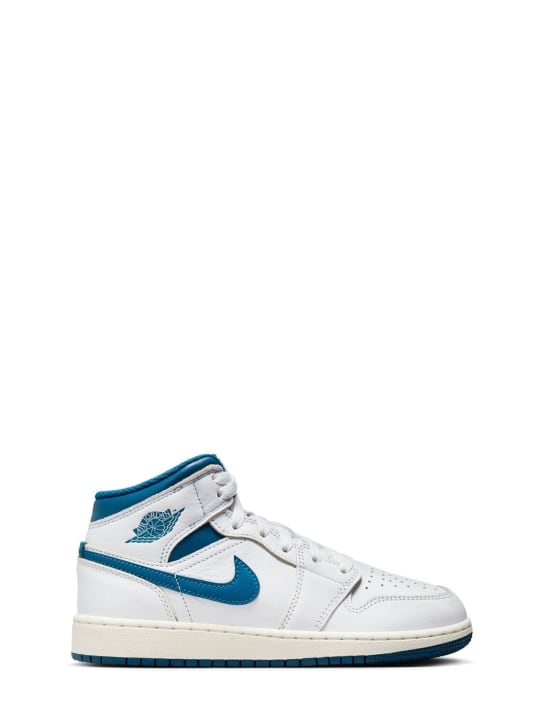 Nike: Sneakers Air Jordan 1 Mid - Blanc/Bleu - kids-boys_0 | Luisa Via Roma