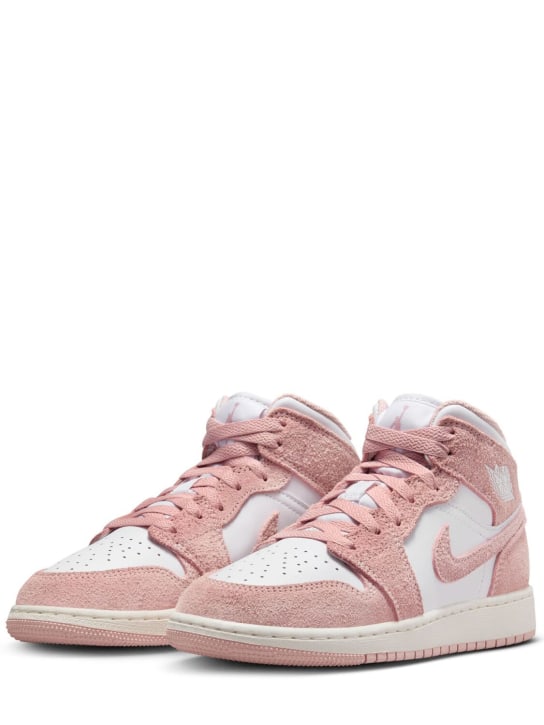 Nike: Air Jordan 1 Mid sneakers - White/Pink - kids-boys_1 | Luisa Via Roma