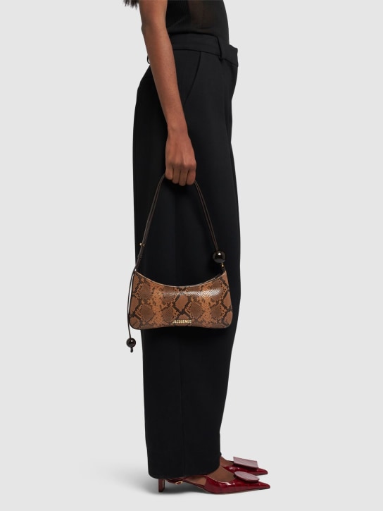 Jacquemus: Le Bisou Perle embossed leather bag - Açık Kahverengi - women_1 | Luisa Via Roma