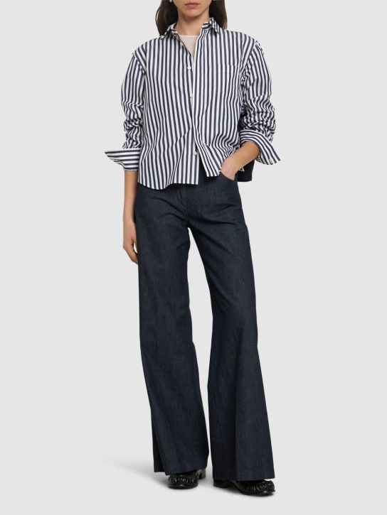 Sacai: Hemd aus Baumwollpopeline und Nylontwill - Blue Stripes - women_1 | Luisa Via Roma